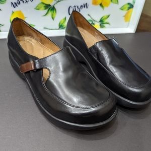 Dansko Women's Flat Comfortable Shoes Size 37EU/6.5-7 US, Leather